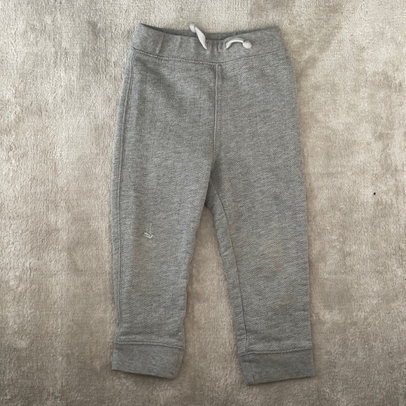 Joe fresh gray joggers 18-24m - Picture 1 of 3